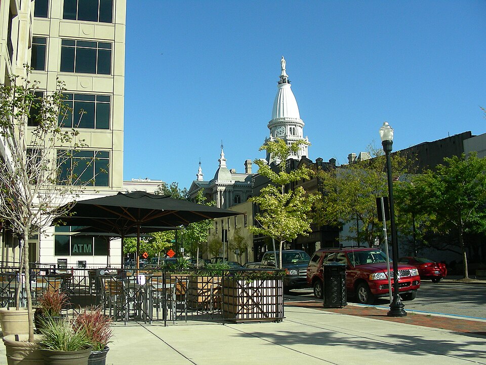Autumn trees and the courthouse in downtown Lafayette, Indiana